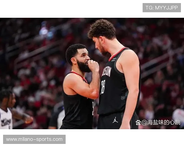 范弗里特膝盖伤势缺席，火箭后场组织受影响